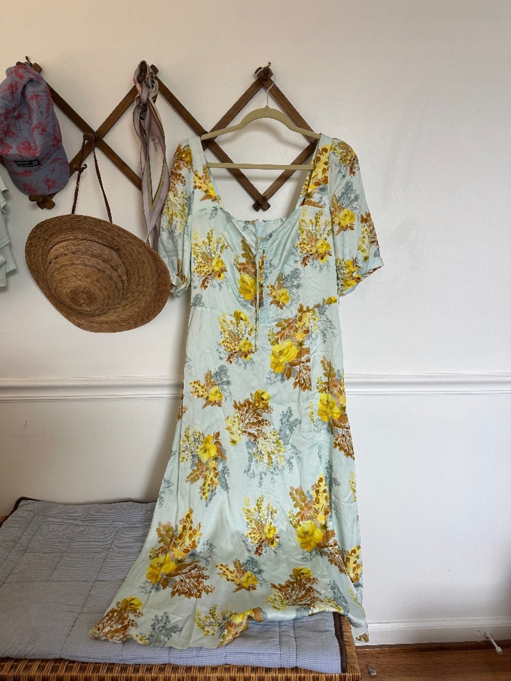 Favorite Daughter Light Blue Yellow Floral Puff Sleeve Midi Dress - size 14